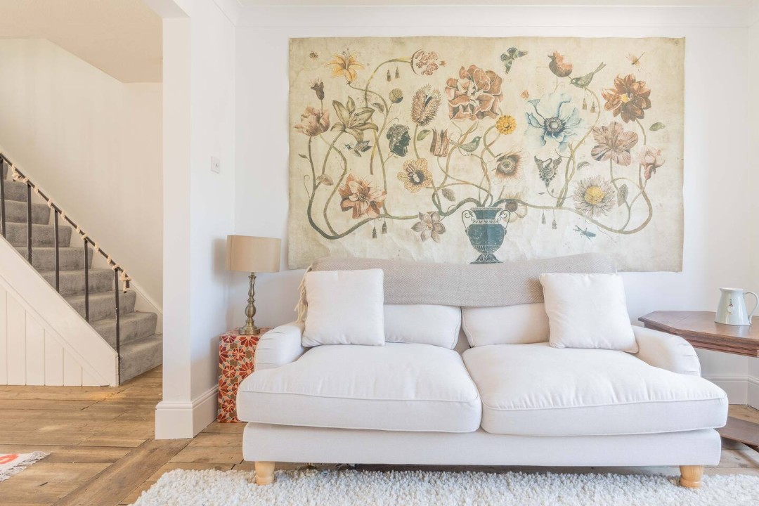 goldfinch living room