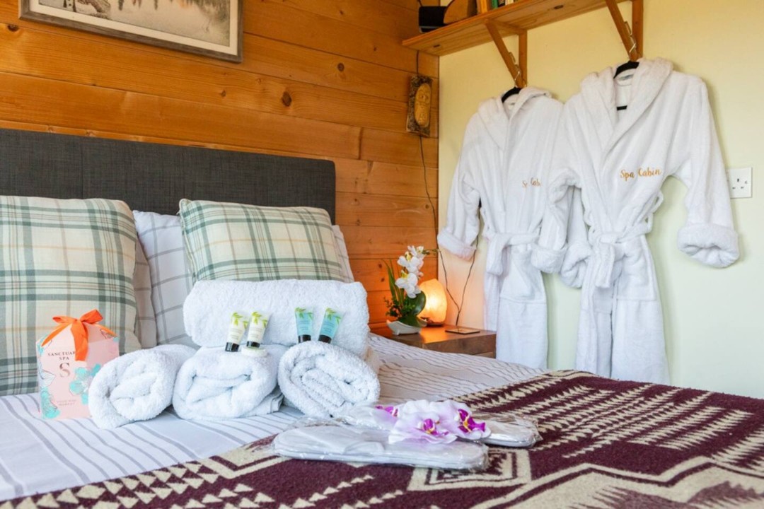 Bed - The Spa Cabin