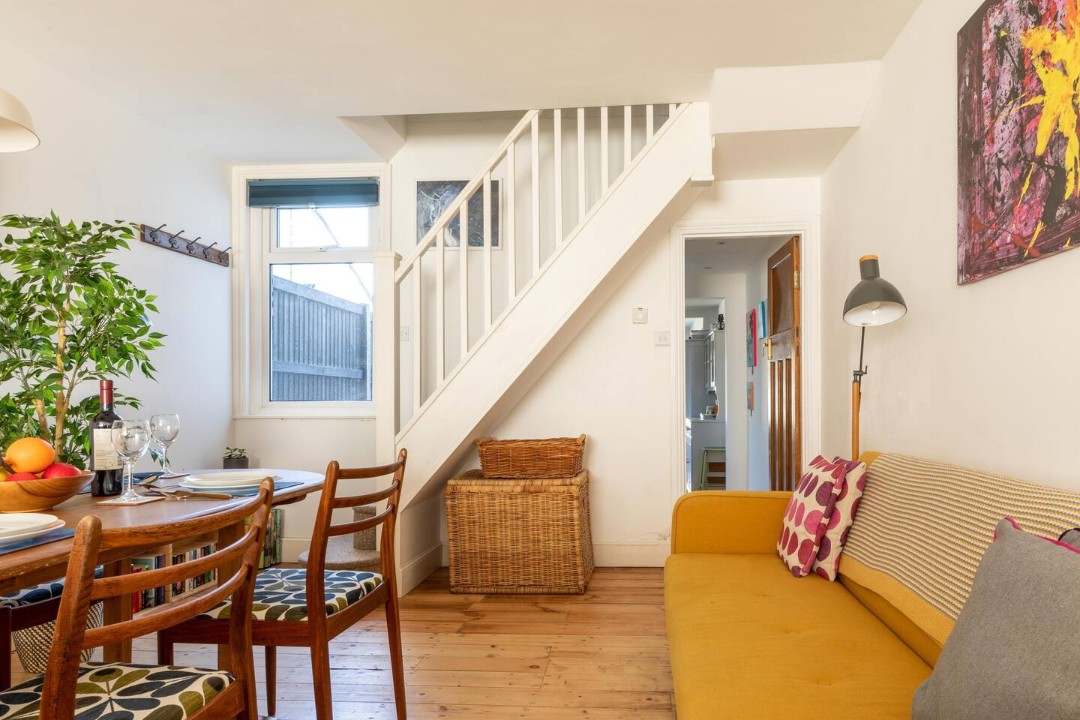 Dining area with staircase - Painter Cottage