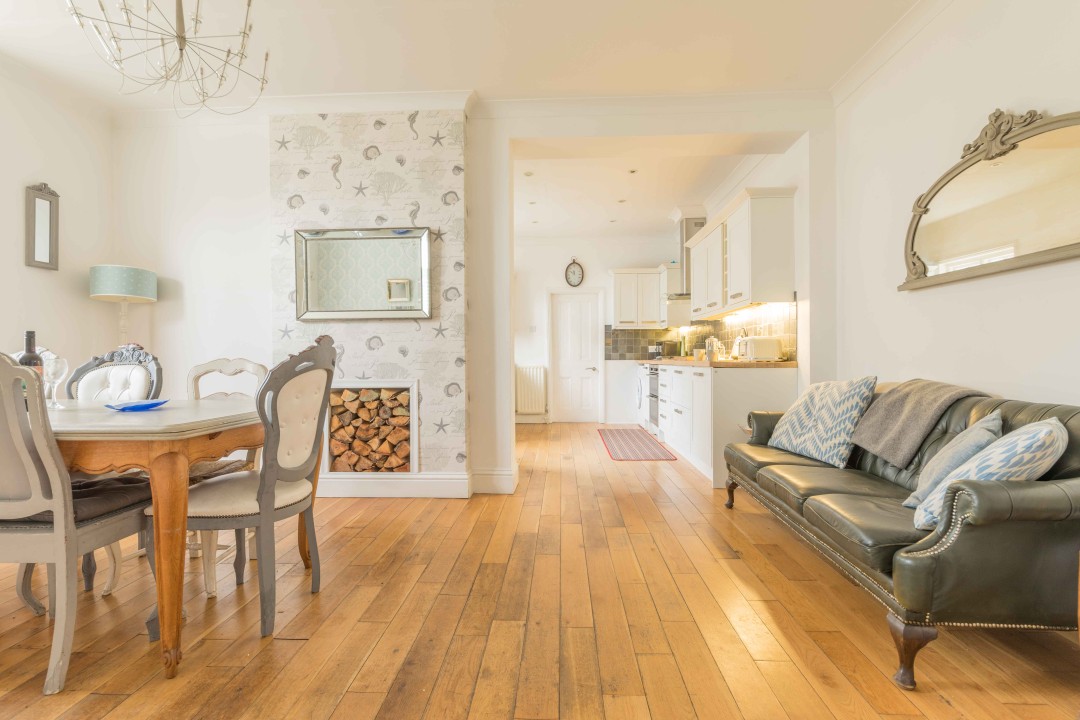 Open plan dining area and kitchen - Harbour House