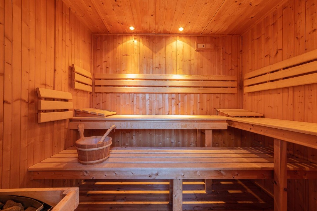 Sauna: steam room - The Spa Cabin