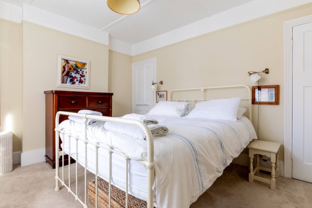 kingsize bedroom - York House