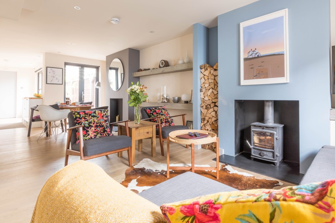 open plan living area - White Cottage