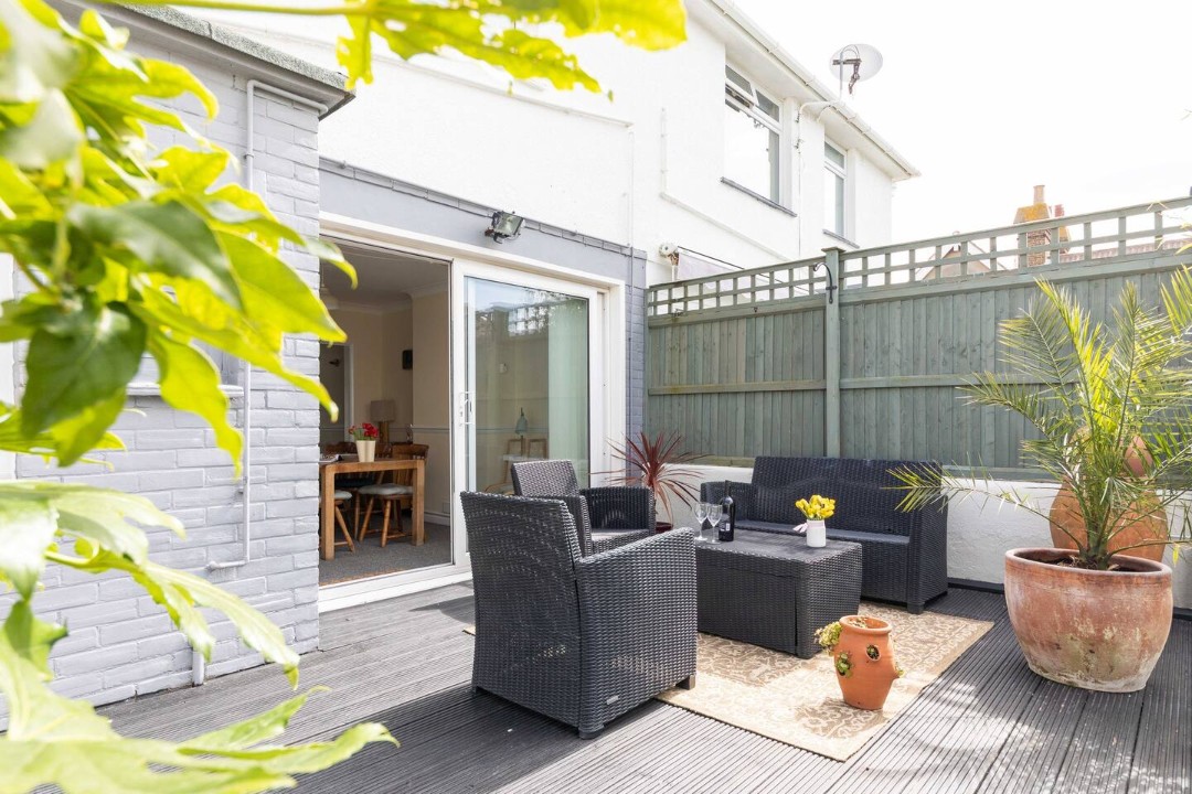 patio sun terrace view to inside - Tideway