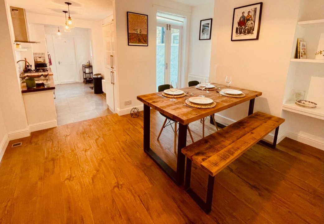 Dining area, leading to galley kitchen - Seal Cottage