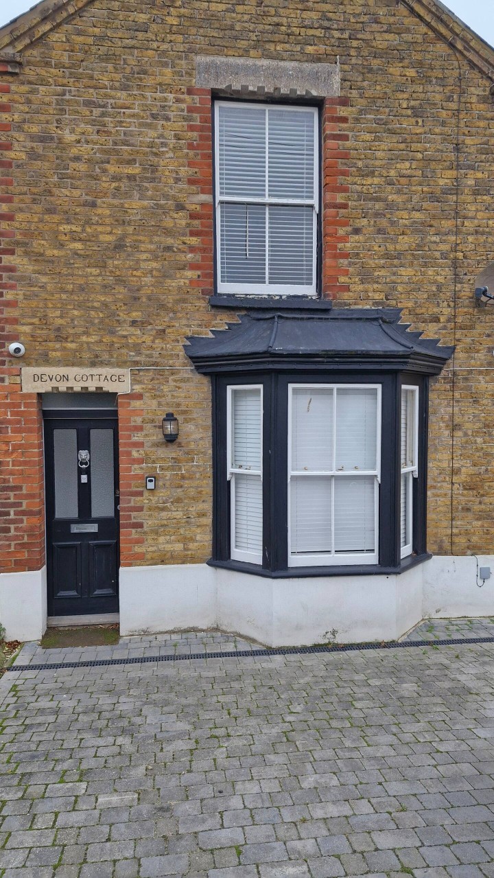 Front view of cottage - Devon Cottage
