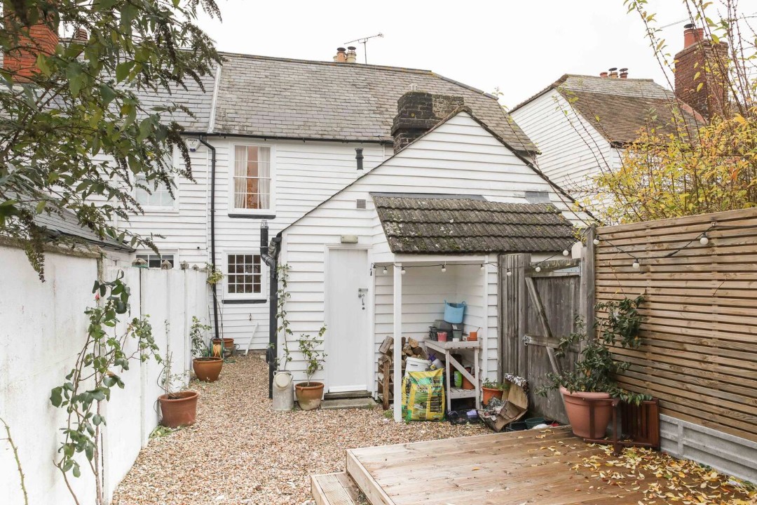Wild garden with sun loungers & table & chairs - Juniper Cottage
