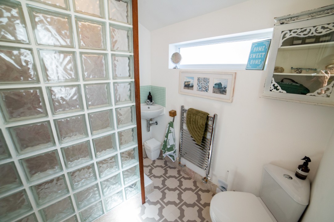 the roost ground floor bathroom
