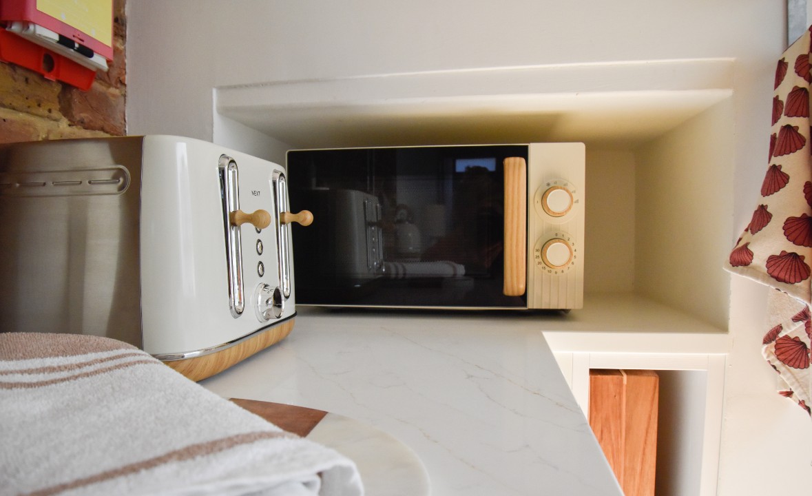 the roost kitchen microwave