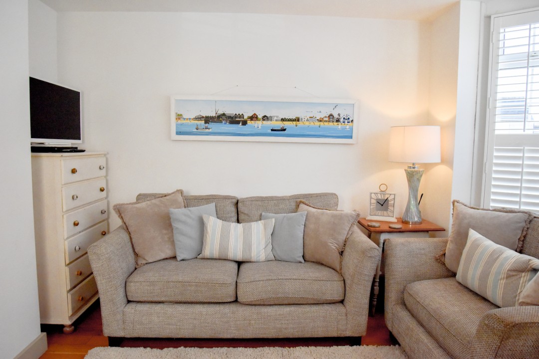 the roost living room sofa