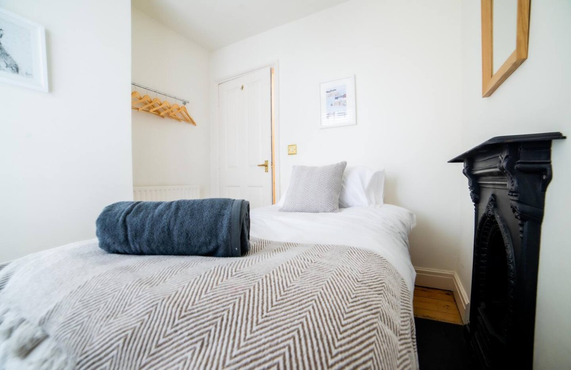 The Sovereign 1st floor single bedroom