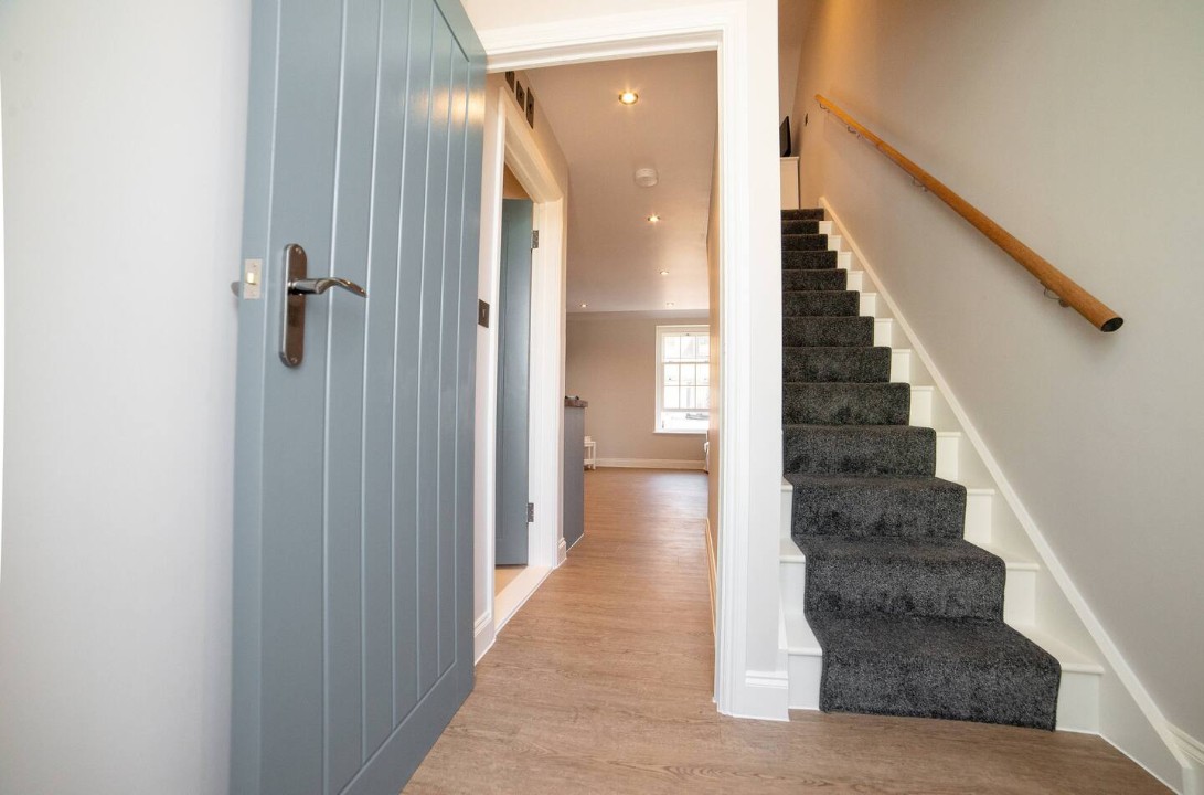 holdens cottage entrance hall